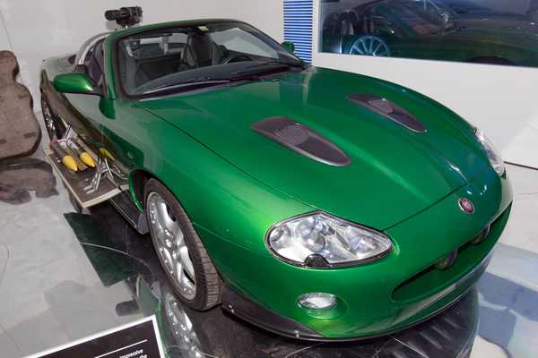 Jaguar XKR